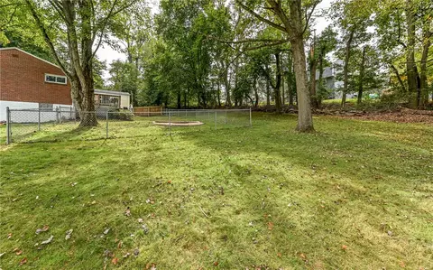 Exterior - 2524 Royal View Dr, Allison Park, PA 15101 photo 14 of 14