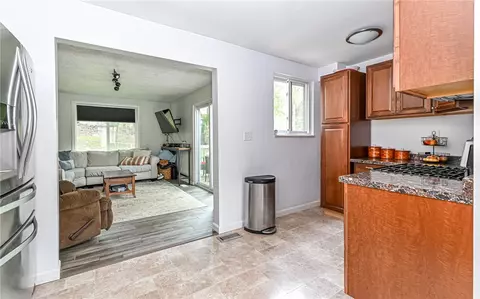 Kitchen - 2524 Royal View Dr, Allison Park, PA 15101 photo 3 of 3