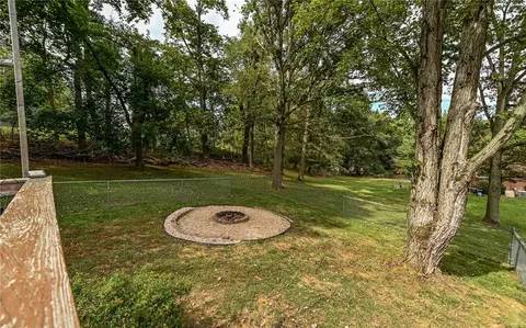 Exterior - 2524 Royal View Dr, Allison Park, PA 15101 photo 11 of 14