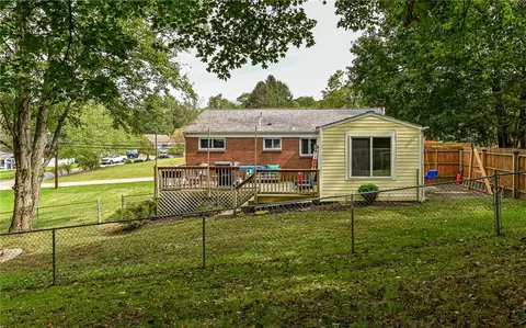 Exterior - 2524 Royal View Dr, Allison Park, PA 15101 photo 3 of 14