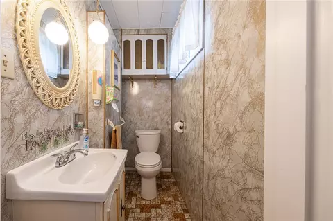 Bath - 1705 9th Ave, Irwin, PA 15642 photo 1 of 2