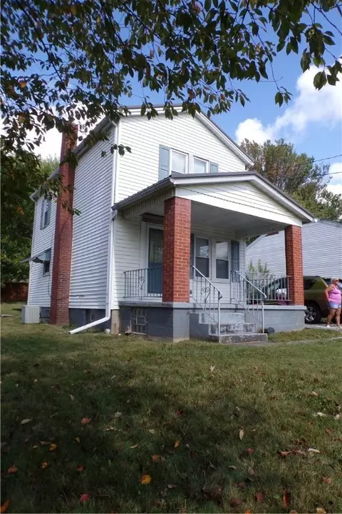 410 Smith St, Latrobe, PA 15650