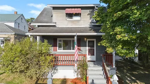 404 12 Franklin Ave, Vandergrift, PA 15690