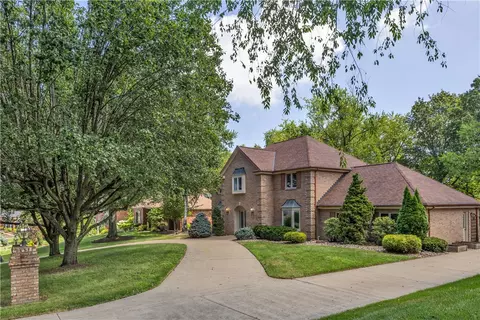 115 Lexington Dr, Mcmurray, PA 15317