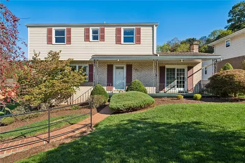101 Ardennes Ct, Trafford, PA 15085