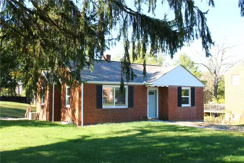 8149 Peebles Rd, Pittsburgh, PA 15237