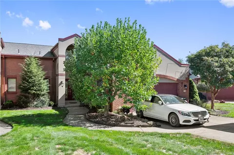 106 Trolley Ct, Pittsburgh, PA 15237