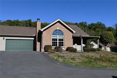 1465 Greenbriar Ct, South Park, PA 15129