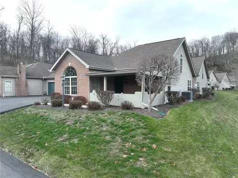 1465 Greenbriar Ct, South Park, PA 15129