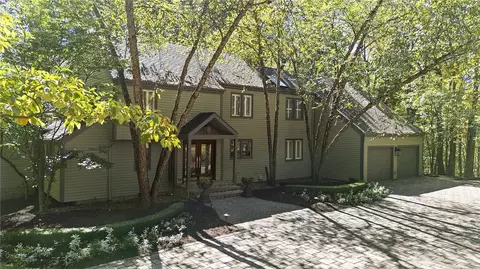 956 Blackburn Rd, Sewickley, PA 15143