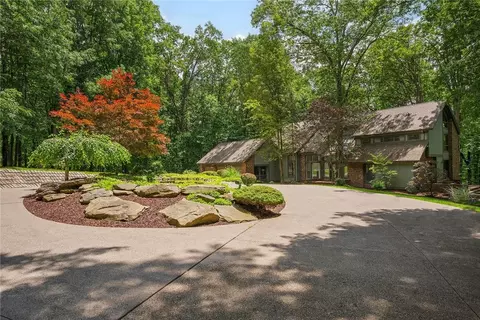 958 Blackburn Rd, Sewickley, PA 15143