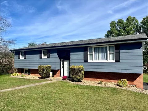 2673 Shelly Dr, Indiana, PA 15701