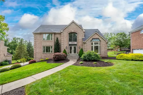 109 Bittersweet Cir, Venetia, PA 15367