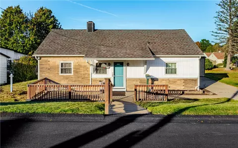232 Hereford Ln, Johnstown, PA 15905