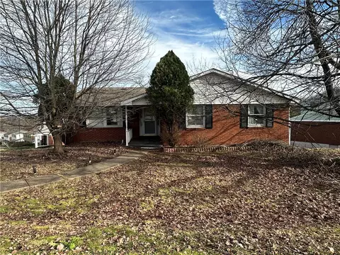 200 Cypress Hill Dr, Pittsburgh, PA 15235