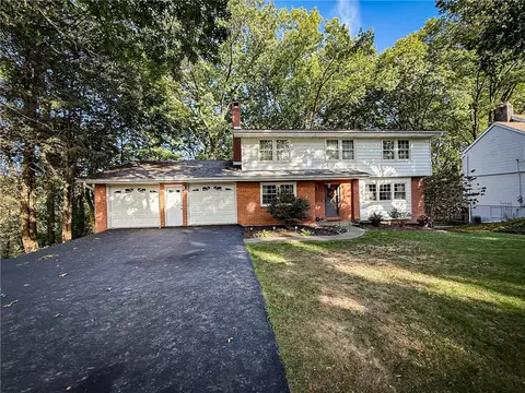 729 Belmont Rd, Butler, PA 16001