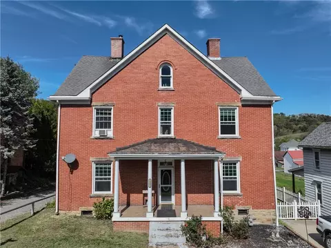 111 2nd St, Rogersville, PA 15359
