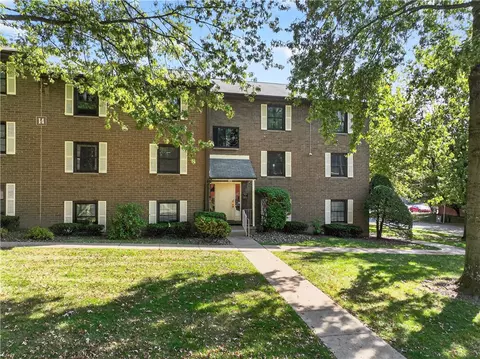 1516 Fairmont, Pittsburgh, PA 15221