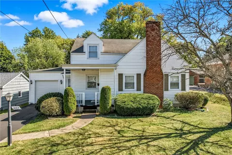 393 S 7th St, Sharpsville, PA 16150