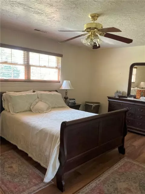 Bedroom - 106 Spring Dr, Apollo, PA 15613 photo 2 of 8