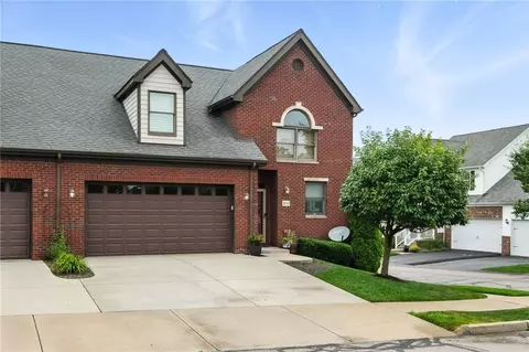 300 Trafalgar Sq, Cranberry Township, PA 16066