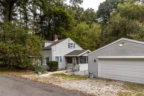 5879 Steele Rd, Murrysville, PA 15668