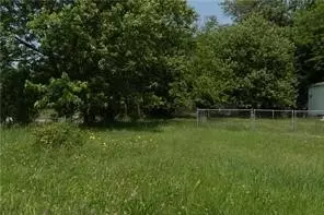 735 E 1st Ave, Derry, PA 15627 photo 2