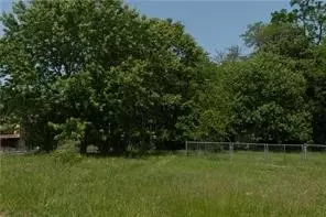 735 E 1st Ave, Derry, PA 15627