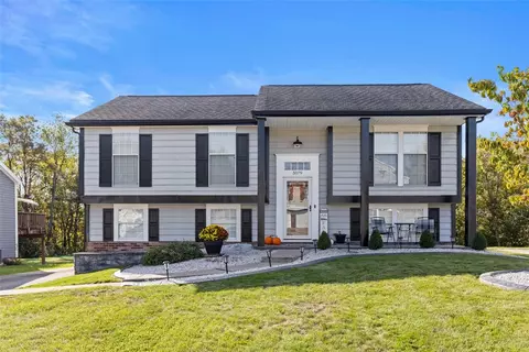 5079 Windriver, Mckees Rocks, PA 15136