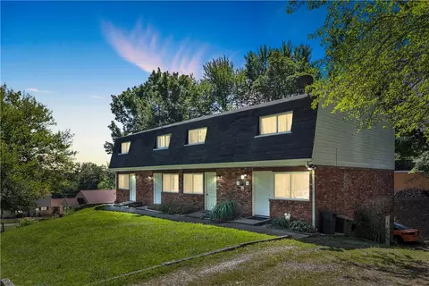 100102 104106 Kifer Rd, Jeannette, PA 15644