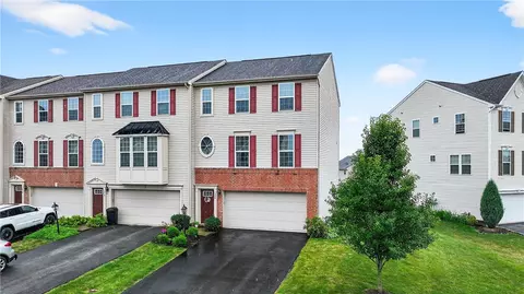 380 Sunrise Dr, Carnegie, PA 15106
