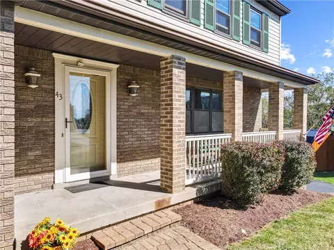 43 Barri Dr, Irwin, PA 15642 photo 2