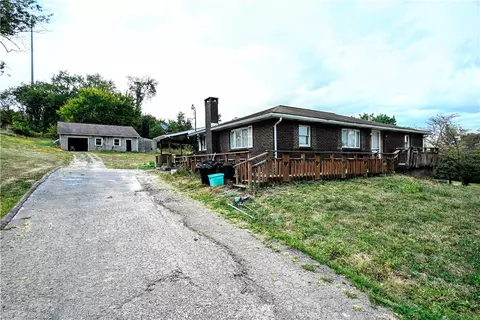 600 Dry Hill Rd, Connellsville, PA 15425