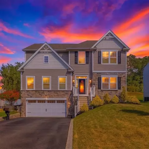 110 Multiflora Dr, Canonsburg, PA 15317