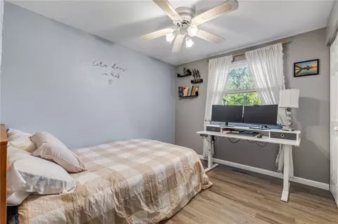 Bedroom - 10 Pheasant Run Dr, Export, PA 15632 photo 5 of 6