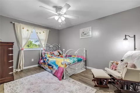 Bedroom - 10 Pheasant Run Dr, Export, PA 15632 photo 3 of 6