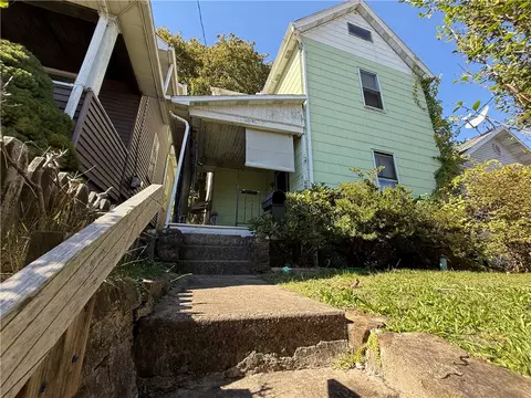 226 Ridge Ave, Kittanning, PA 16201