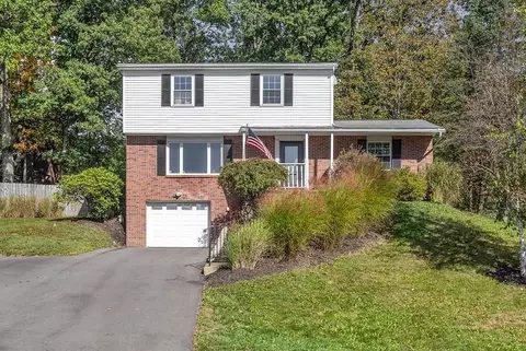 659 Huntington Dr, Cranberry Township, PA 16066