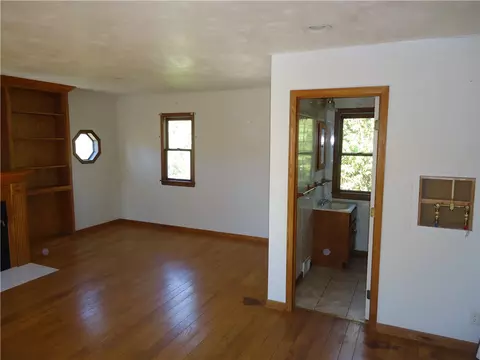 Living - 123 Latimer Ave, Strabane, PA 15363 photo 4 of 7