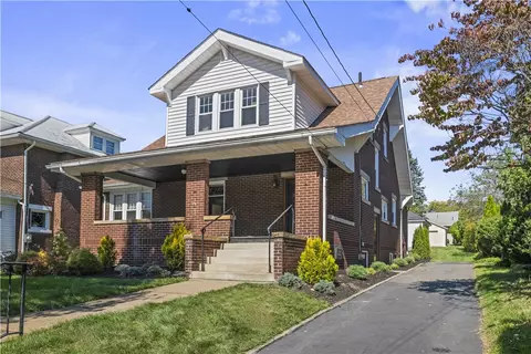 935 Alcoma St, Sharon, PA 16146