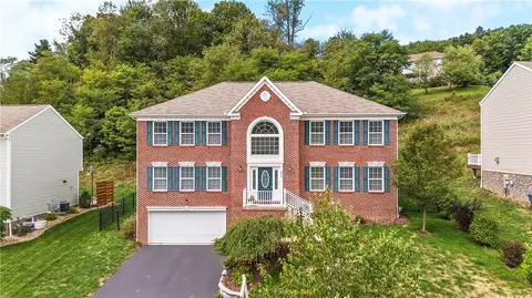 8057 Maureen Dr, Cranberry Township, PA 16066