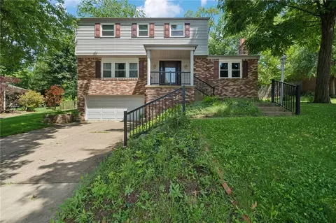 9261 Douglas Fir Dr, Pittsburgh, PA 15239