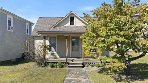 227 Arthur St, Zelienople, PA 16063