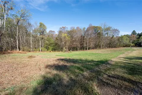 1 Wildview Dr, Ligonier, PA 15658