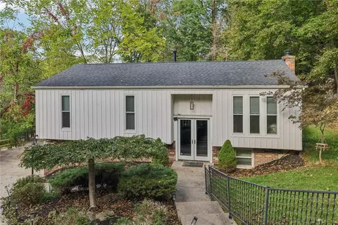 151 Mcintyre Rd, Pittsburgh, PA 15237