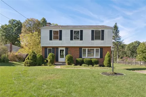 1216 Rolling Meadow Rd, Pittsburgh, PA 15241
