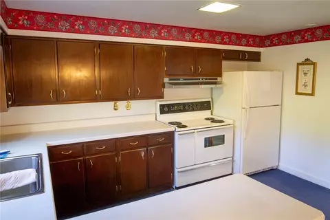 Kitchen - 2903 Italy Rd, Export, PA 15632 photo 2 of 2