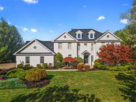 106 Gatehouse Dr, Coraopolis, PA 15108