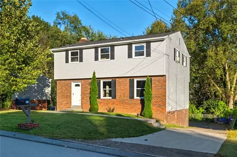 613 Surfside Dr, Pittsburgh, PA 15239