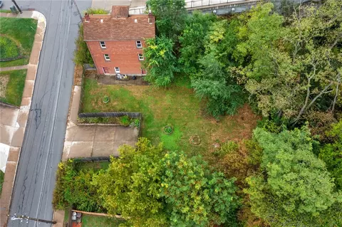 View/Area - 1599 Fallowfield, Pittsburgh, PA 15216 photo 1 of 4